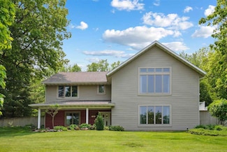 11 Hearst Dr, Tipton, IA 52772