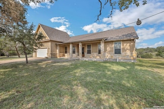 448 Western Trail, Bandera, TX 78003