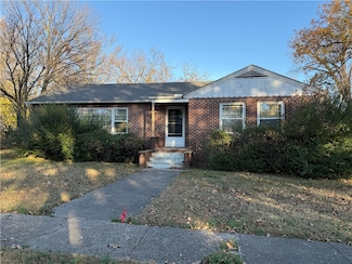 511 N Wright St, Siloam Springs, AR 72761