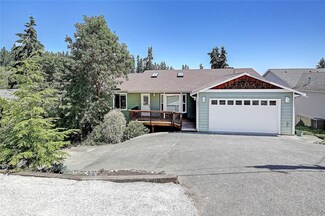 1243 View St, Camano Island, WA 98282