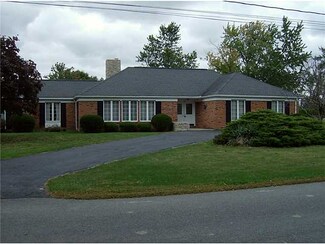 640 Glendale Ave, Deshler, OH 43516
