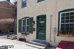 83 S Main St, Lambertville, NJ 08530