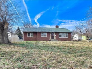 3306 Glover Ave, Des Moines, IA 50315