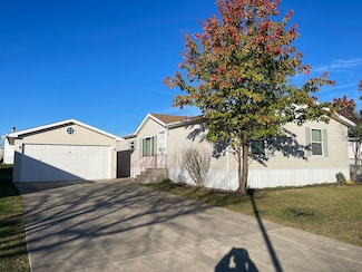 347 Daffodil Ln, Matteson, IL 60443
