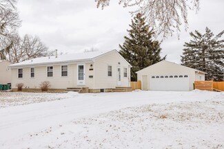 6056 Quebec Ave N, New Hope, MN 55428