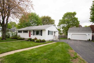 93 Kimball St, Manchester, NH 03102