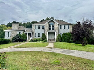 8 Boyd Dr, Newburyport, MA 01950