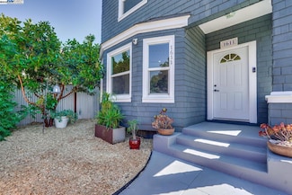 1611 15th St, Oakland, CA 94607