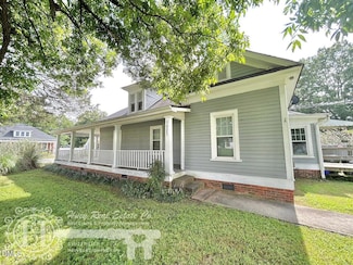 1021 Dixie St, Burlington, NC 27217