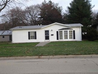 806 Franklin St, Oregon, IL 61061