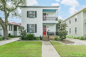 3125 Avenue Q, Galveston, TX 77550