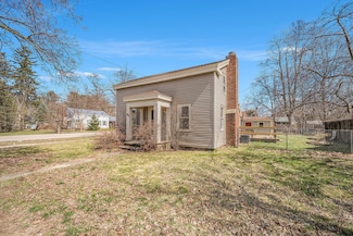 414 N Niles St, Paw Paw, MI 49079