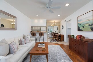 18252 Parkview Ln Unit 102, Huntington Beach, CA 92648
