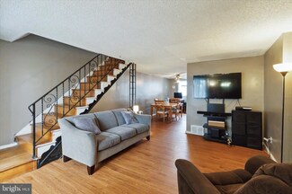 2064 Heather Rd, Folcroft, PA 19032