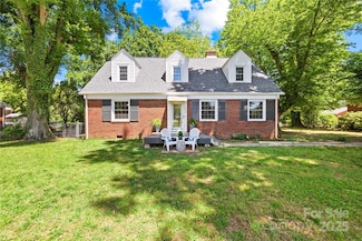 6012 Tuckaseegee Rd, Charlotte, NC 28208