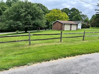 13 Progress St, Hempfield Township, PA 16125