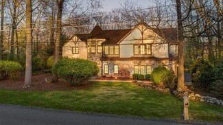 92 Brinleigh Dr, East Stroudsburg, PA 18301