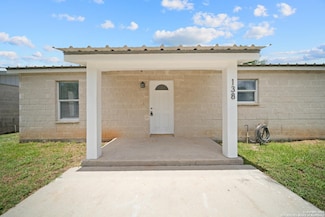 138 & 140 Shawn Ln, Seguin, TX 78155
