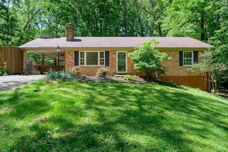 180 Lamont Cir, Madison Heights, VA 24572