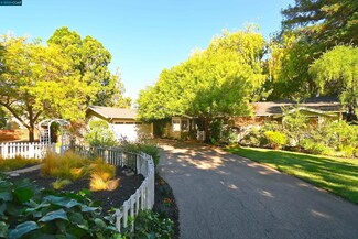 2354 Walnut Blvd, Walnut Creek, CA 94597