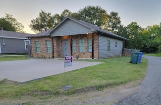 219 E Williams St, Sherman, TX 75090