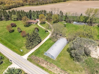 W10946 County Road X, Portage, WI 53901
