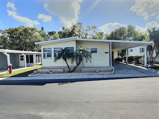 29 Royal Palm Cir, Largo, FL 33778