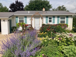 334 Sherman Dr, Battle Creek, MI 49015