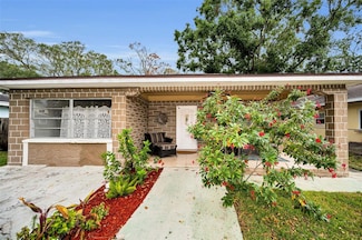 314 Bath St, Tarpon Springs, FL 34689