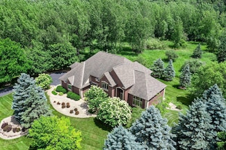 6 Troon Ct, Saint Paul, MN 55110