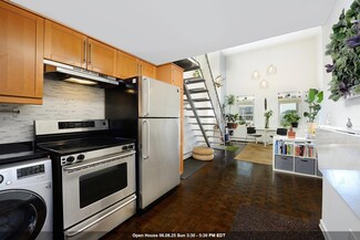 212 9th St Unit 4B, Jersey City, NJ 07302