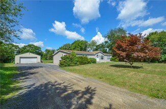2490 Apple Rd, Fogelsville, PA 18051