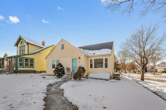 1345 Forest St, Saint Paul, MN 55106