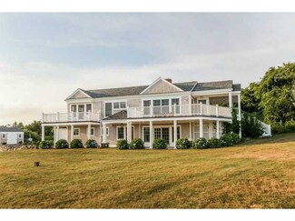 48 Rogers Ln, Little Compton, RI 02837