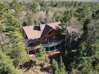 6856 5 Mile Point Rd, Allouez, MI 49805