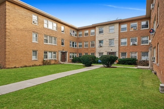 4817 Hull St Unit 3A, Skokie, IL 60077