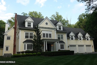 41 Marlpit Place, Middletown, NJ 07748