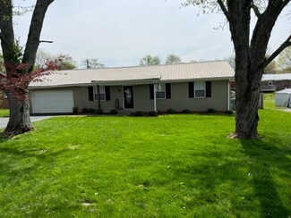 290 Tower Dr, Bowling Green, KY 42101