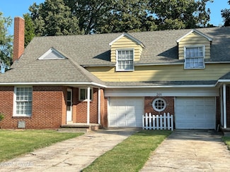 201 Morningside Dr, Jackson, TN 38301