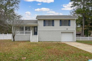 1013 Normandale Cir, Bessemer, AL 35023