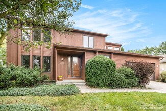 2370 Saint Francis Dr, Ann Arbor, MI 48104