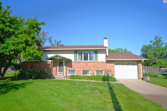 2803 Acres Rd, Hutchinson, KS 67502