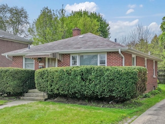 341 W Glen Flora Ave, Waukegan, IL 60085
