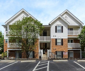 420 Benton Dr Unit I, Saint Peters, MO 63376