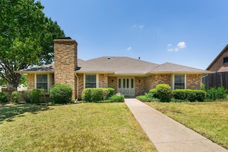 613 Hidden Brooke Dr, Desoto, TX 75115