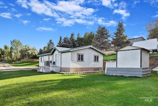 2639 Norwood Rd, Hagerman, ID 83332