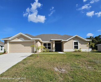 1347 Degroodt Rd SW, Palm Bay, FL 32908