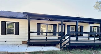 126 Arnold Rd SE, Statham, GA 30666