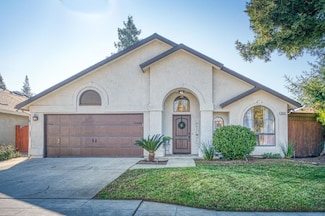 1512 Goshen Ave, Clovis, CA 93611