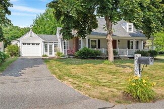 138 Homecrest Ave, North Smithfield, RI 02896